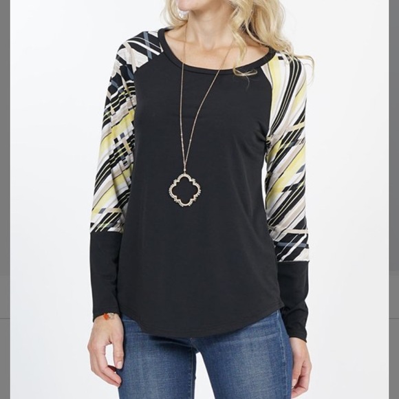 Black & Yellow Geometric Raglan Top - Picture 2 of 4